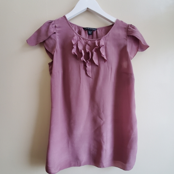 Banana Republic purple 100% Silk petal Sleeve Blouse Size XS with ruffle detail - Picture 1 of 6